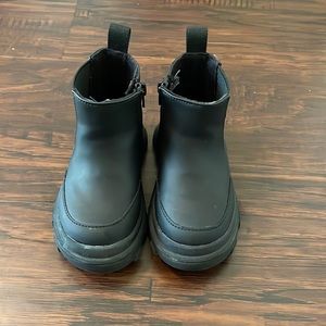 Zara Baby Rain Booties!
